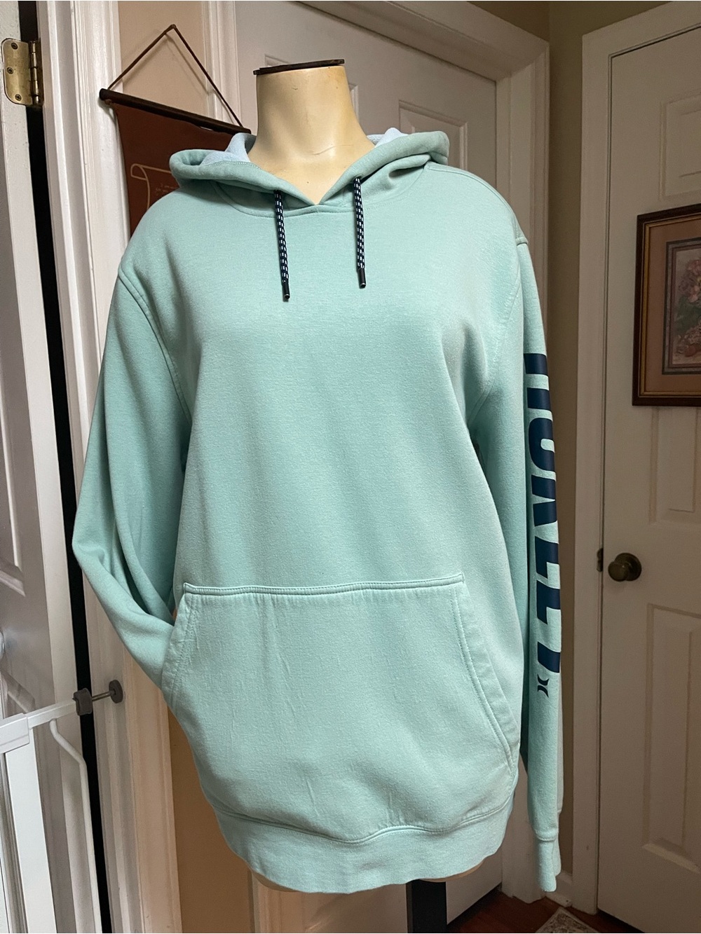 Hurley Men’s Mint/Pale Aqua Green Pullover Hoodie